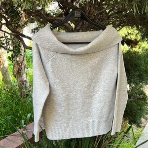 Lucky Brand woman’s off the shoulder Gray‎ Sweater size L